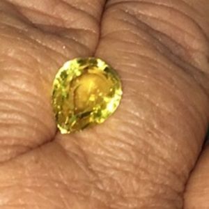 6.35 carat yellow Ceylon sapphire